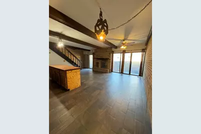 203 Kenneth Circle, Elgin, IL 60120 - Photo 7