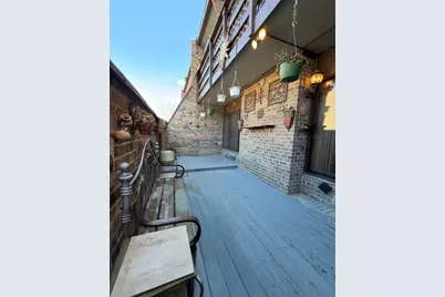 203 Kenneth Circle, Elgin, IL 60120 - Photo 3