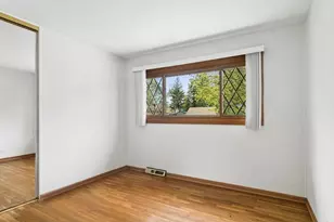 117 N Maple St, Palatine, IL 60067 - Photo 13