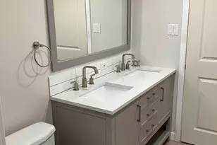 7 Cour Deauville Ct, Palos Hills, IL 60465 - Photo 9