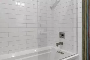 5748 N Hermitage Ave, Chicago, IL 60660 - Photo 23