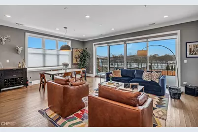 5748 N Hermitage Avenue #307, Chicago, IL 60660 - Photo 7