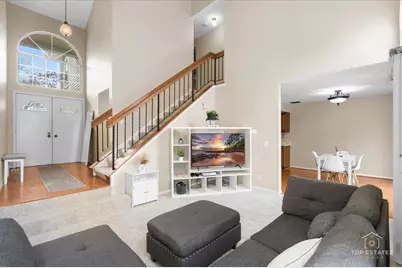 616 Manomet Court, Schaumburg, IL 60173 - Photo 3