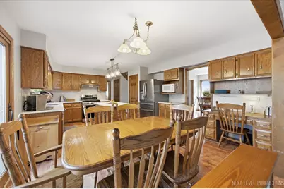 628 Flock Avenue, Naperville, IL 60565 - Photo 33