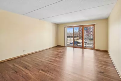 5225 N Riversedge Terrace #201, Chicago, IL 60630 - Photo 5