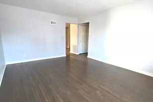 8845 Bronx Ave, Skokie, IL 60077 - Photo 3