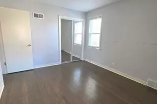 8845 Bronx Ave, Skokie, IL 60077 - Photo 9