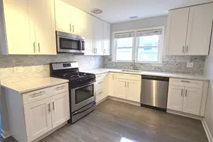 8845 Bronx Ave, Skokie, IL 60077 - Photo 5