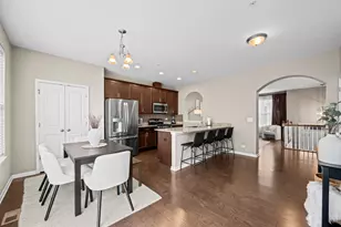 1160 Evergreen Ave, Des Plaines, IL 60016 - Photo 9