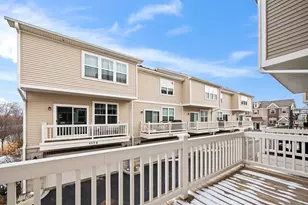 1160 Evergreen Ave, Des Plaines, IL 60016 - Photo 3