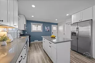 130 Division St, Geneva, IL 60134 - Photo 3