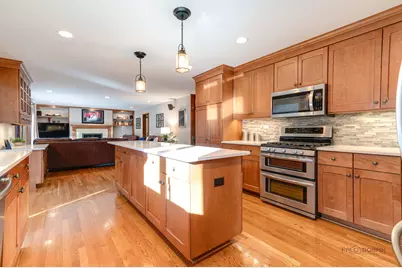 331 E Winchester Road, Libertyville, IL 60048 - Photo 13