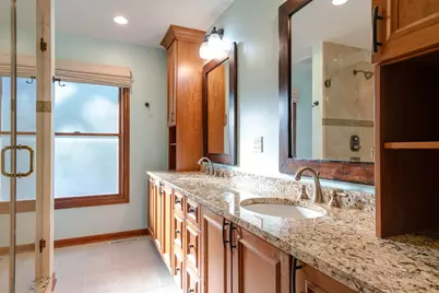 331 E Winchester Road, Libertyville, IL 60048 - Photo 37