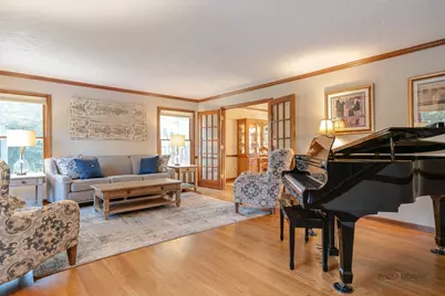 331 E Winchester Road, Libertyville, IL 60048 - Photo 7