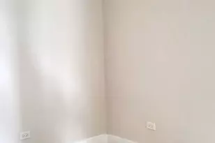 2904 W Nelson St, Chicago, IL 60618 - Photo 11