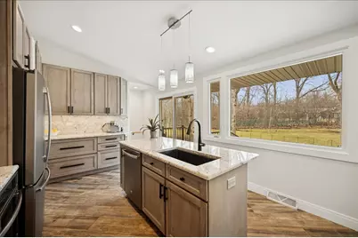 2640 Forest Glen Trail, Riverwoods, IL 60015 - Photo 13