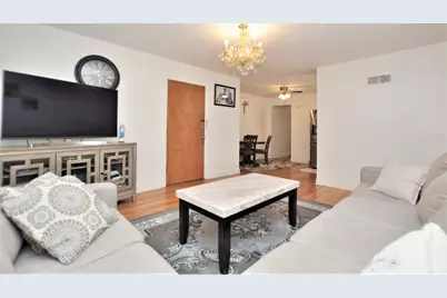 2639 W Balmoral Avenue #2W, Chicago, IL 60625 - Photo 5