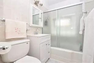 2639 W Balmoral Ave, Chicago, IL 60625 - Photo 15