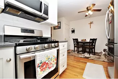 2639 W Balmoral Avenue #2W, Chicago, IL 60625 - Photo 9