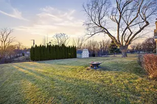 1120 N Bluebonnet Ln, Hoffman Estates, IL 60169 - Photo 33