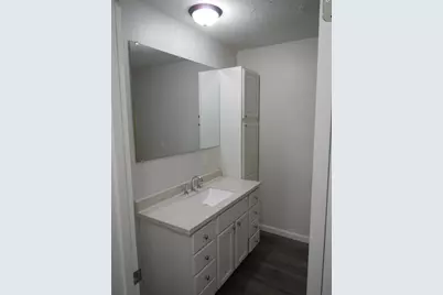 740 Hiawatha Drive, Ottawa, IL 61350 - Photo 7