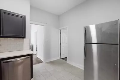 2552 N Kildare Avenue #1S, Chicago, IL 60639 - Photo 3