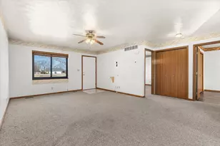 1605-1607 Schubert Dr, Morris, IL 60450 - Photo 9