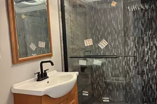 10215 S Emerald Ave, Chicago, IL 60628 - Photo 19