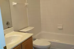 [Address not provided], Schaumburg, IL 60194 - Photo 13