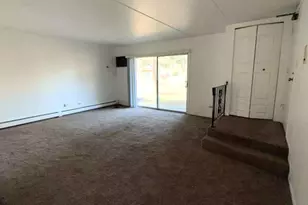 8108 Waterbury Ct, Woodridge, IL 60517 - Photo 5