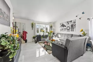 1182 Concord Dr, Elgin, IL 60120 - Photo 5