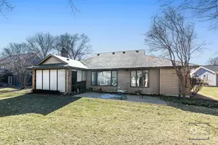 1127 Thunderbird Ln, Naperville, IL 60563 - Photo 33