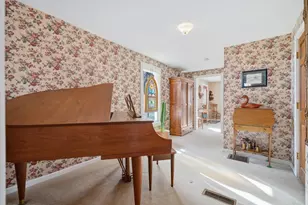 2411 Goldberg Rd, Bloomington, IL 61705 - Photo 17