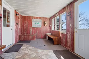 2411 Goldberg Rd, Bloomington, IL 61705 - Photo 5