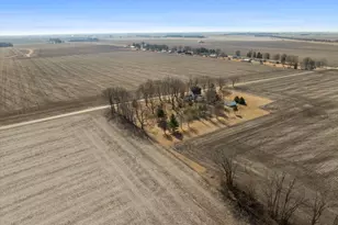 2411 Goldberg Rd, Bloomington, IL 61705 - Photo 45