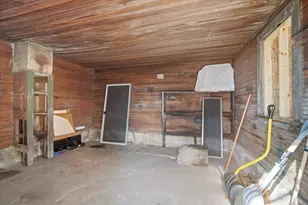 2411 Goldberg Rd, Bloomington, IL 61705 - Photo 35