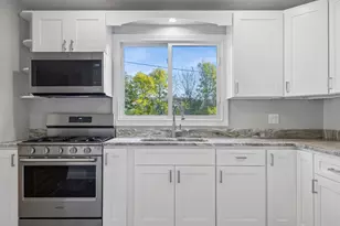 7705 Columbia Dr, Bridgeview, IL 60455 - Photo 9