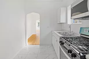 10342 S Calumet Ave, Chicago, IL 60628 - Photo 15