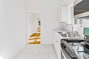 10342 S Calumet Ave, Chicago, IL 60628 - Photo 7