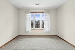 1525 N Kendal Ct, Arlington Heights, IL 60004 - Photo 15