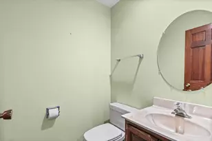 1525 N Kendal Ct, Arlington Heights, IL 60004 - Photo 13