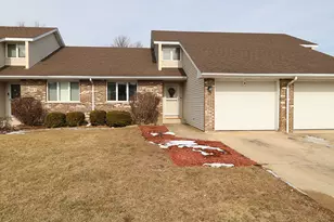 323 Vista Ct, Minooka, IL 60447 - Photo 1
