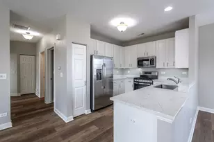 2641 Loren Ln, Algonquin, IL 60102 - Photo 7