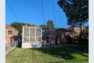 8212 S Colfax Avenue, Chicago, IL 60617 - Photo 5