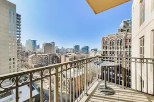 1035 N Dearborn St, Chicago, IL 60610 - Photo 23