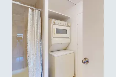 120 Lakeview Drive #110, Bloomingdale, IL 60108 - Photo 17