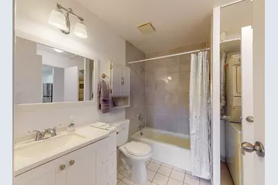 120 Lakeview Drive #110, Bloomingdale, IL 60108 - Photo 15