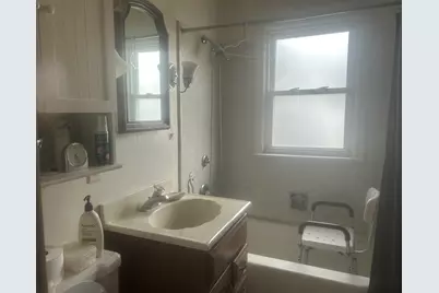 [Address not provided], Oak Lawn, IL 60453 - Photo 5