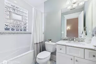 5038 N Ravenswood Ave, Chicago, IL 60640 - Photo 25