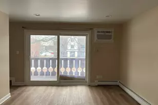 17 Parkside Ct, Vernon Hills, IL 60061 - Photo 3